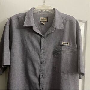 Men's Casual Short-Sleeve Button-Down Shirt in Gray with Zipper Chest Pocket